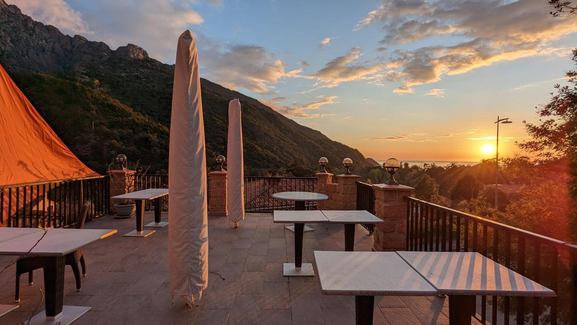 Le Porto T3 55M2 Vue Mer Immeuble Traditionnel En Pierre De Taille Avec Prestations Exceptionnelles Barbecue Ordinateur Videosurveillance Terrasse Panoramique Kültér fotó